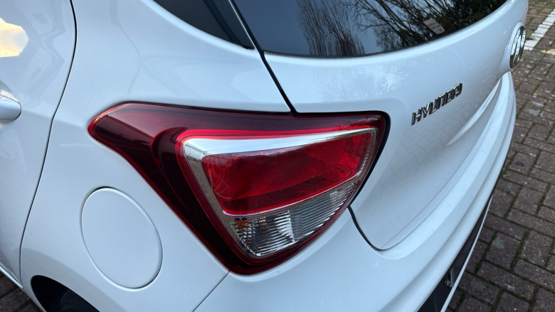 Hyundai i10 1.0 Play 5dr Petrol Hatchback